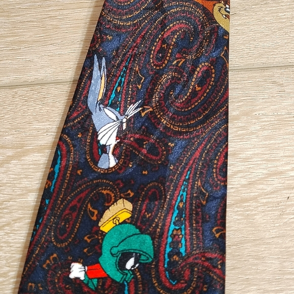 Vtg 1994 Looney Tunes Mania Bugs Taz Tweety Sylvester Marvin Paisley Pattern Tie - Picture 5 of 7